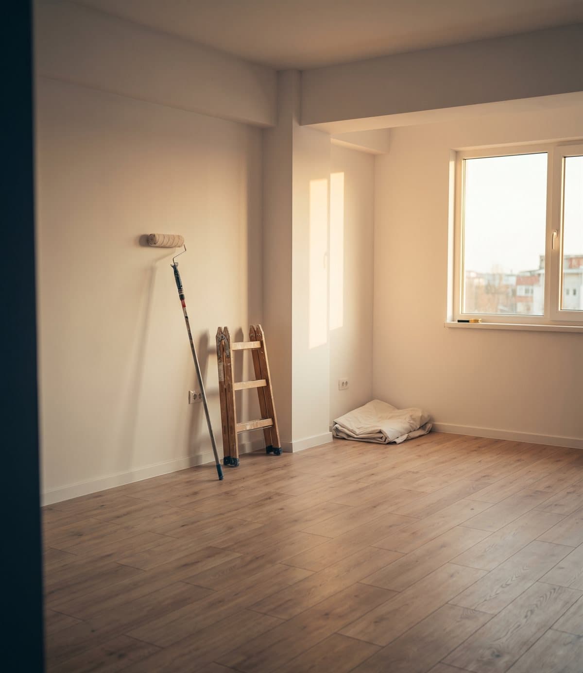 Apartament renovat în Tomis Nord — parchet și zugrăveală finalizate